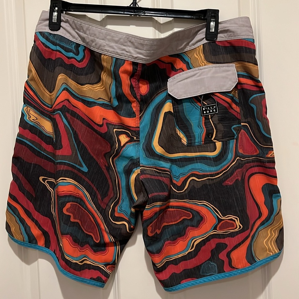 Billabong board shorts size 38. - Picture 2 of 6